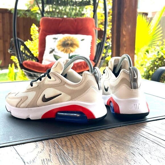 Nike Wmns Air Max 200 'White Metallic Gold' - Picture 10 of 10